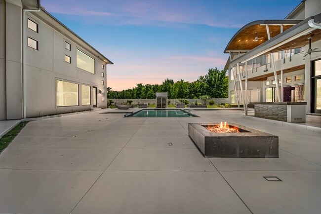 Building Photo - 4043 Maranatha Dr