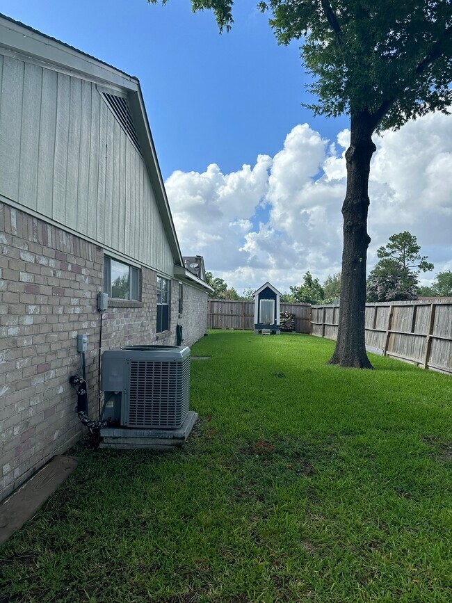 Building Photo - 11702 Brighton Ln