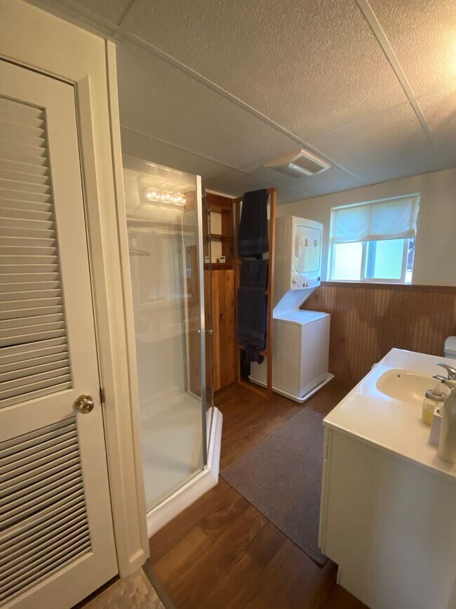 Building Photo - 4 Bed 2 Bath Home in Monroe