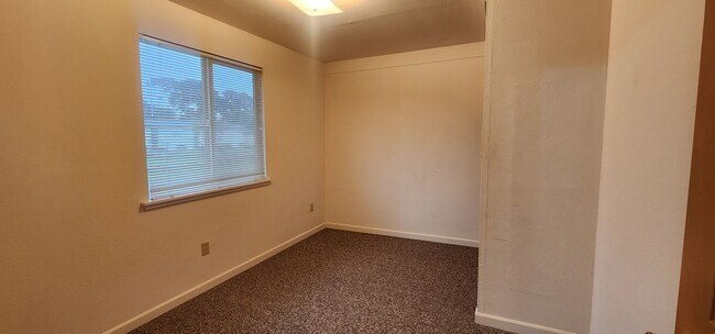 Building Photo - Charming 2-Bedroom Apartment Near the Hammond Trail – McKinleyville, CA