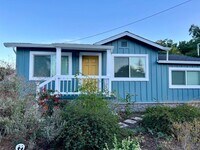 Building Photo - Fully Furnished Comfort + Rare Central A/C...