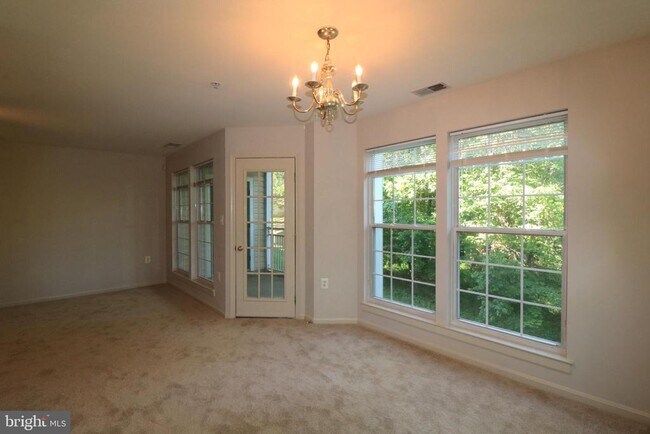 Building Photo - 12000 Amber Ridge Cir
