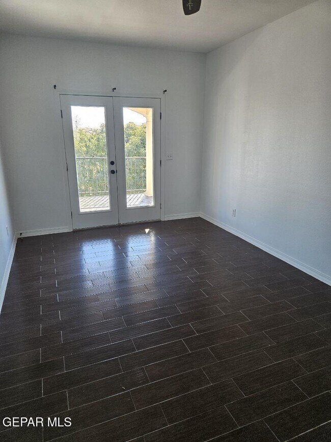 Building Photo - 13513 Lartington St