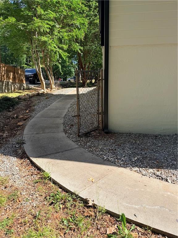 Building Photo - 1173 Mill Ridge Dr