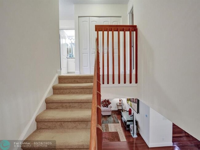 Building Photo - 9113 Vineyard Lake Dr