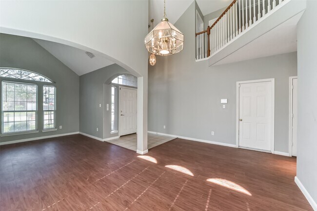 Building Photo - 440 Mystic Trail Loop