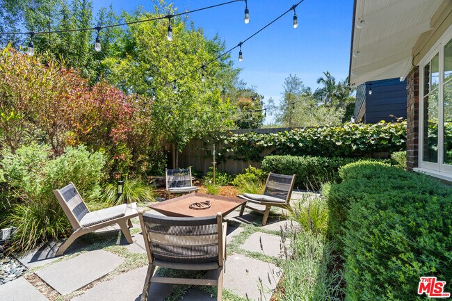 Building Photo - 929 Marco Pl