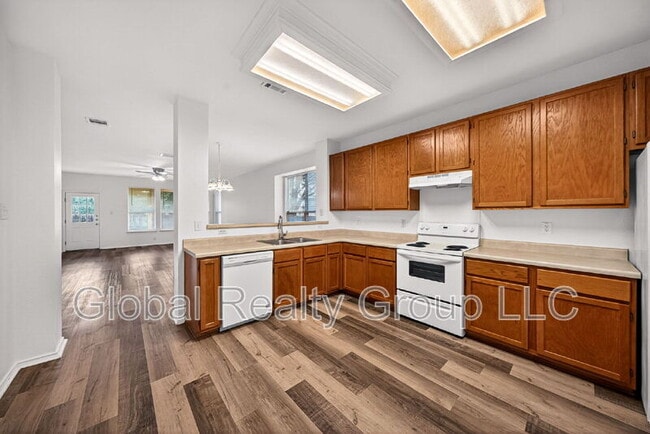Building Photo - 229 Spice Oak Ln