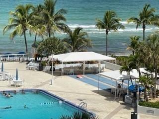 Building Photo - 2030 S Ocean Dr