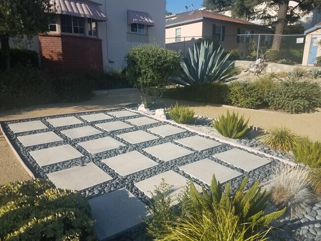 Building Photo - 2517 Foothill Blvd