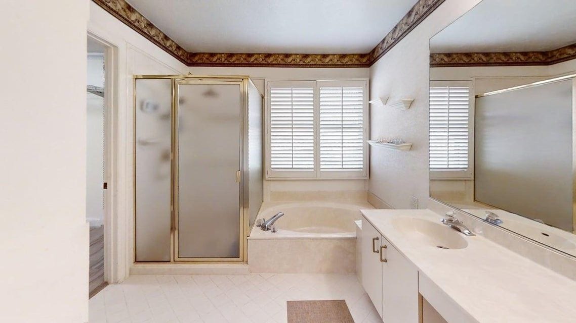 Building Photo - 23330 La Vida Way
