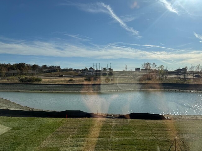 Building Photo - 824 Little Fieldstone Drive