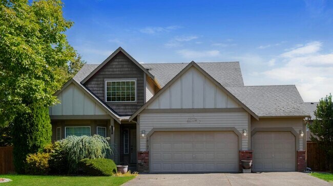 Building Photo - Beautiful Home Ready For Rent!