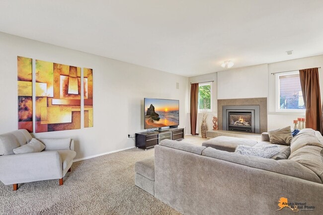 Building Photo - 18722 Guillemot Cir