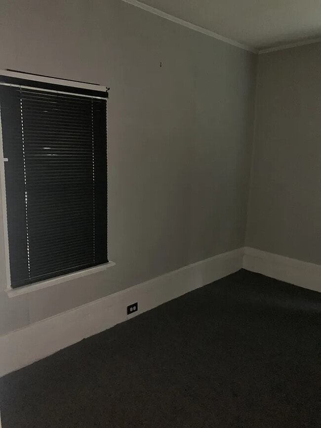 Building Photo - 301 Jersey St