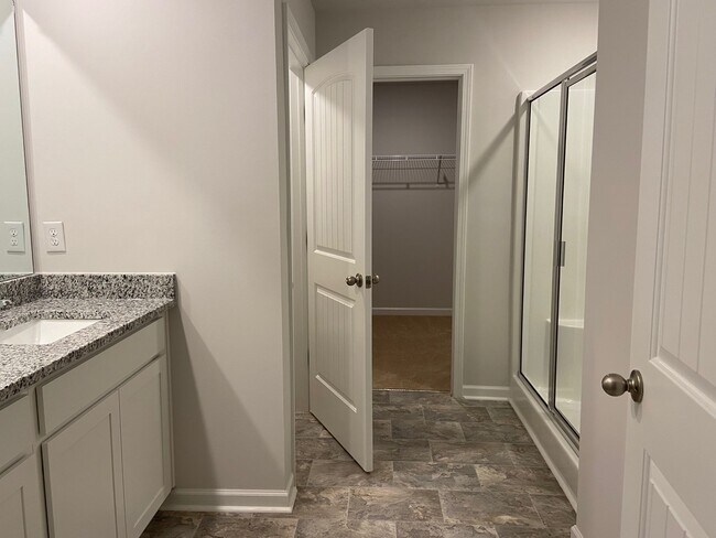 Owners Suite bath with double sinks - 256 Addison Ave