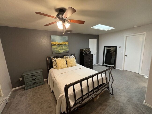 Building Photo - Don't miss this beauty in Fruita CO!