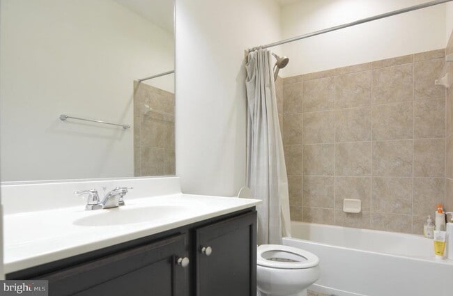 Building Photo - 7019 Joann Khan Dr