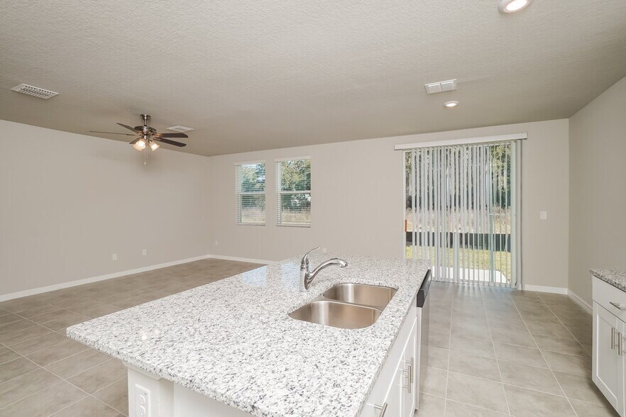 Building Photo - 38899 Harlow Rose Dr