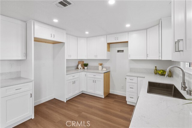 Building Photo - 14208 Apple Creek Dr