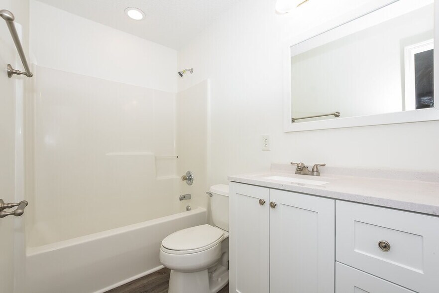 Building Photo - 4509 Red Hook Rd