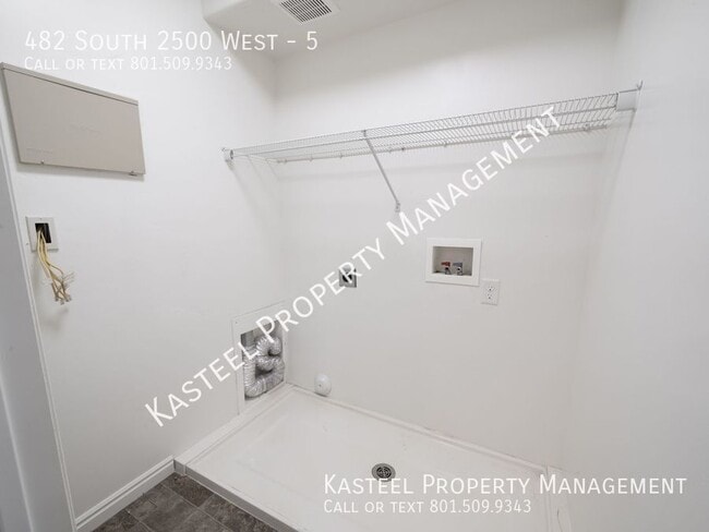 Building Photo - 482 S 2500 W