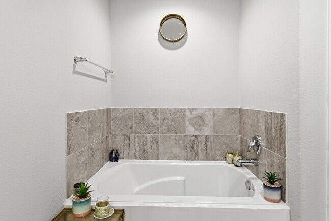 Building Photo - 1026 Bayou Meadow Dr