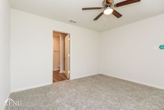 Building Photo - 152 Holster Holw Rd