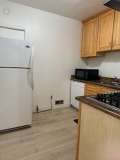 Building Photo - 1771 Meridian Ave