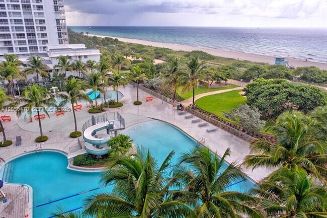 Building Photo - 9273 Collins Ave