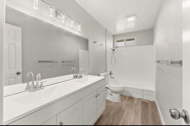 Building Photo - 320 Willie James Jones Ave