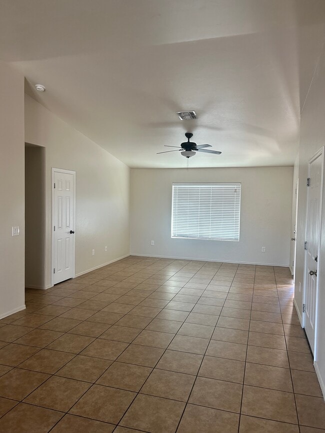 Building Photo - 118 Calle Tiburon
