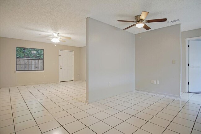 Building Photo - 1438 Lake Bonny Dr W