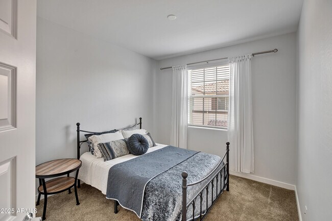Building Photo - 4100 S Pinelake Way