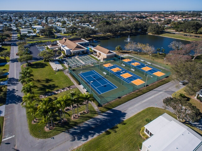 Building Photo - 5307 Camelot Dr E