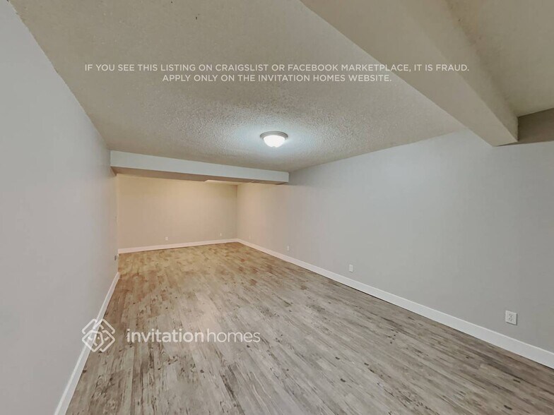 Building Photo - 19857 E Cornell Ave