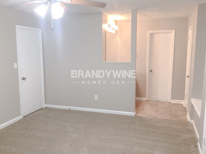 Building Photo - 7301 Fern Ct