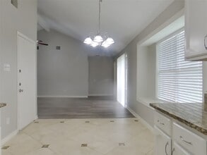 Building Photo - 22510 Braken Carter Ln