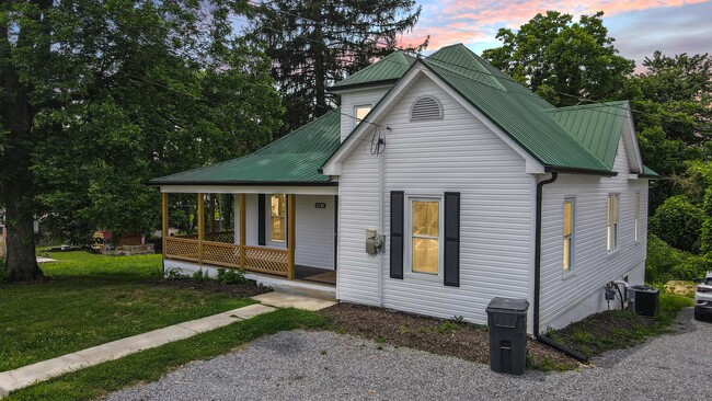 Building Photo - 1130 Georgia Ave