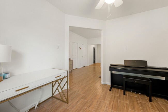 Building Photo - 26542 Marble Point Ln