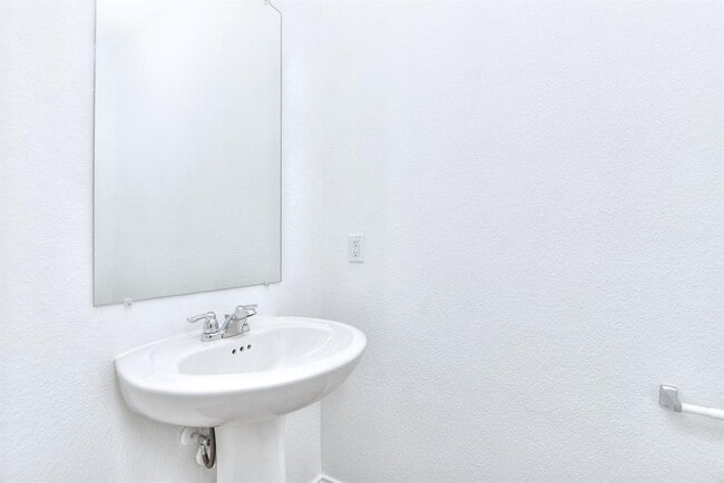 Building Photo - 18010 Cedar Waxwing Wy