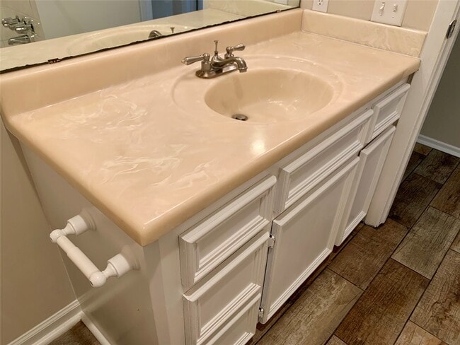 Building Photo - 7739 Bunker Wood Ln