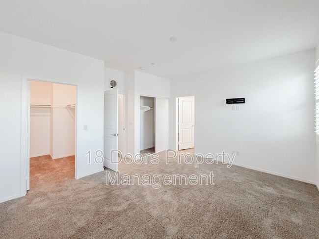 Building Photo - 1038 Cooper Pl