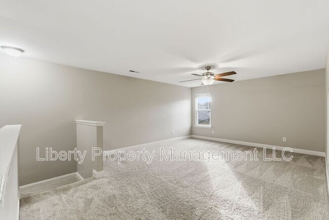 Building Photo - 588 Angel Oak Dr