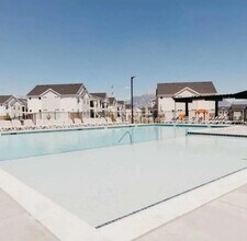 Building Photo - 2018 N 4040 W