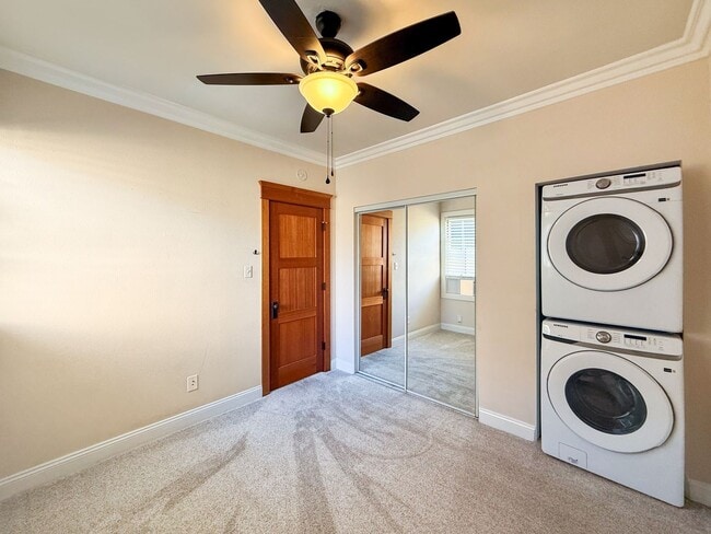 Building Photo - Charming 2BR/1BA in San Diego Available Now!