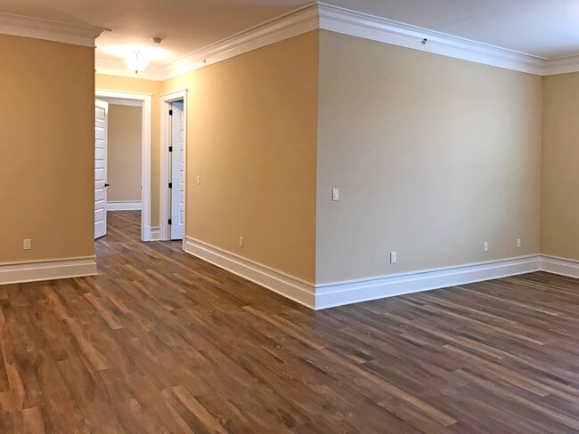 Building Photo - 20 Boulder Hills Boulevard