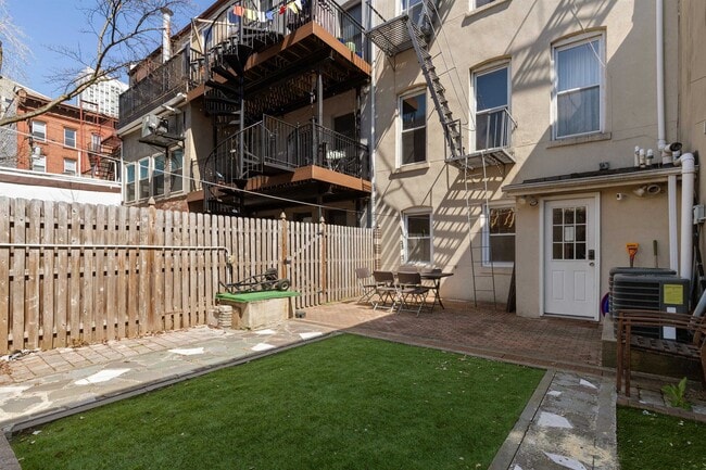 Building Photo - 241 Marin Blvd