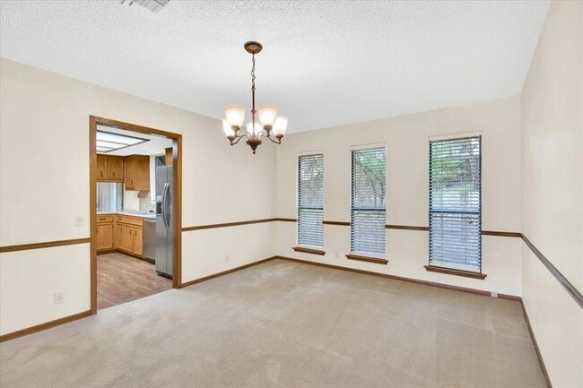 Building Photo - 2015 Mistywood Dr