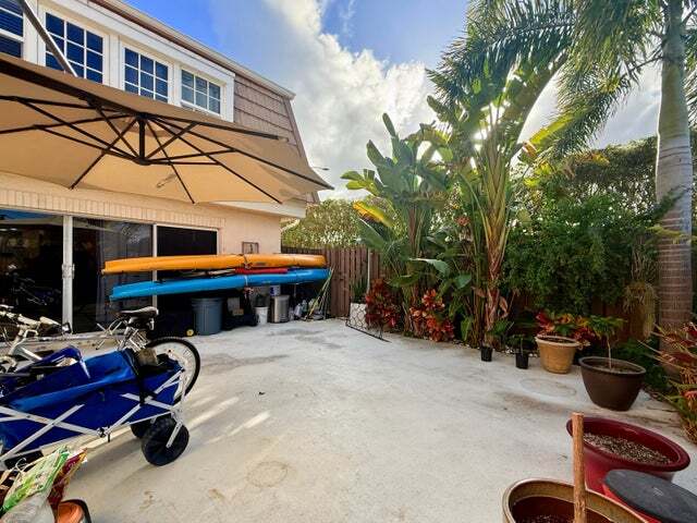 Building Photo - 11584 Winchester Dr